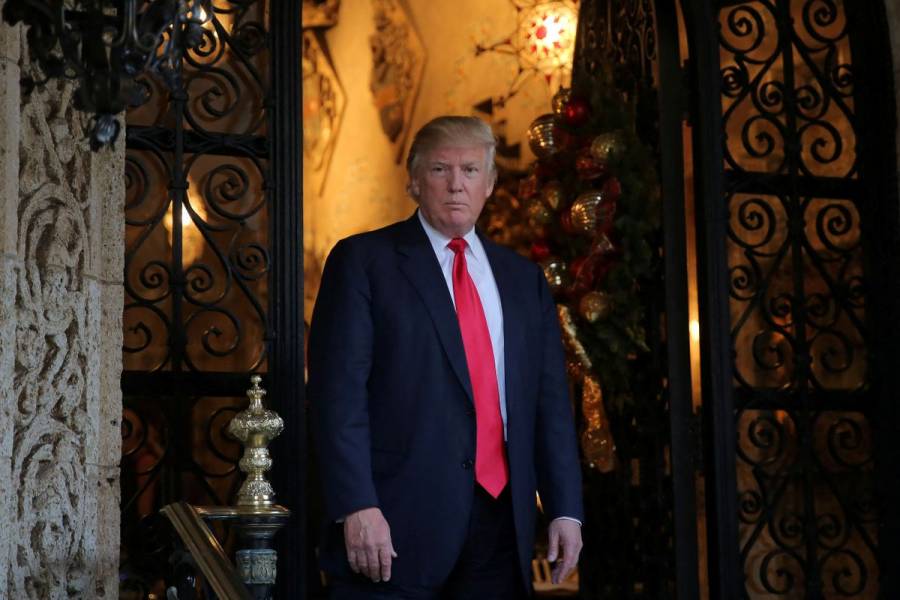 Trump tenía en su residencia de Mar-a-Lago documentos que comprometían a 