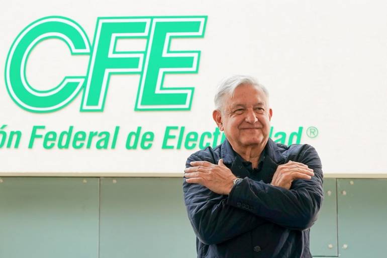 Se protegerán derechos de trabajadores de CFE: AMLO