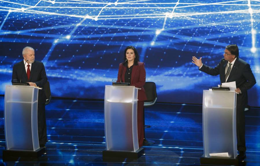 Bolsonaro y Lula da Silva se acusan frente a frente en primer debate en Brasil