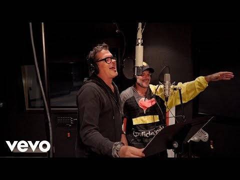 Carlos Vives emocionado con “Pagamento” que grabó con Pedro Capo