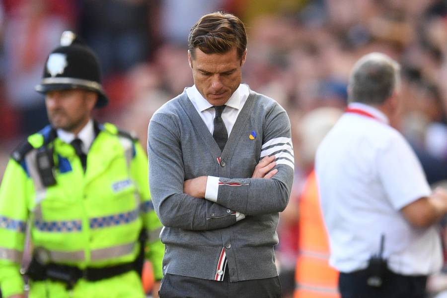 Bournemouth despide a su entrenador tras derrota 9-0 ante Liverpool