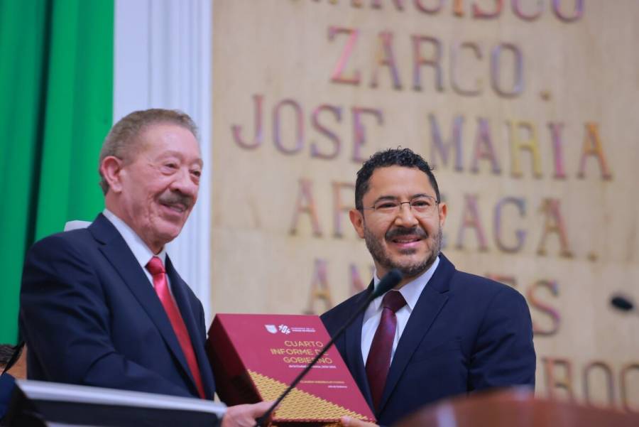Martí Batres entrega el Cuarto Informe de Gobierno de Claudia Sheinbaum