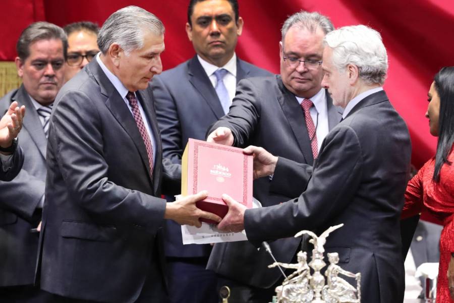 Adán Augusto López entrega Cuarto Informe de Gobierno de AMLO en Cámara de Diputados