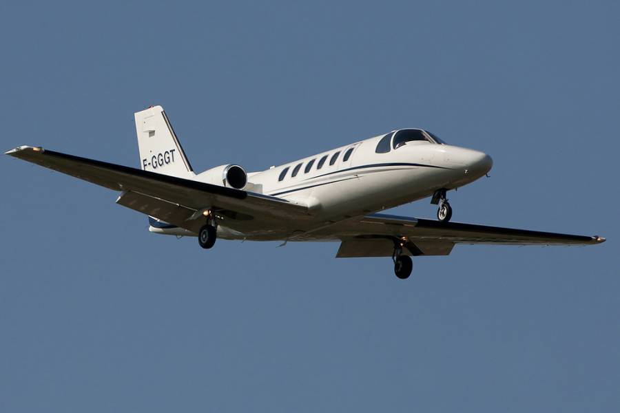 Reportan que un avión privado se estrelló en el Mar Báltico; despegó de Jerez, España