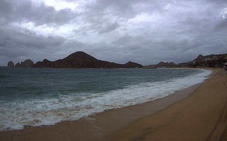 Tormenta tropical “Javier” se degrada a ciclón cerca de Baja California