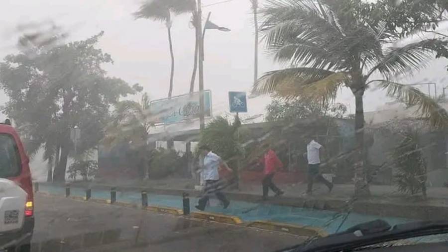 Acapulco suspendió clases presenciales por tormenta tropical Kay