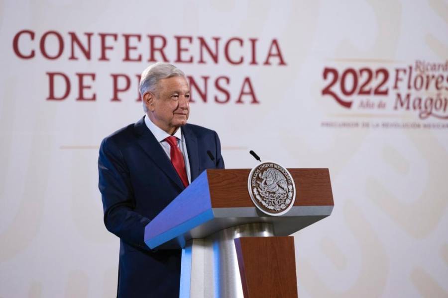 AMLO pide a Monreal no caer en politiquerías con alianzas partidistas en iniciativa de GN