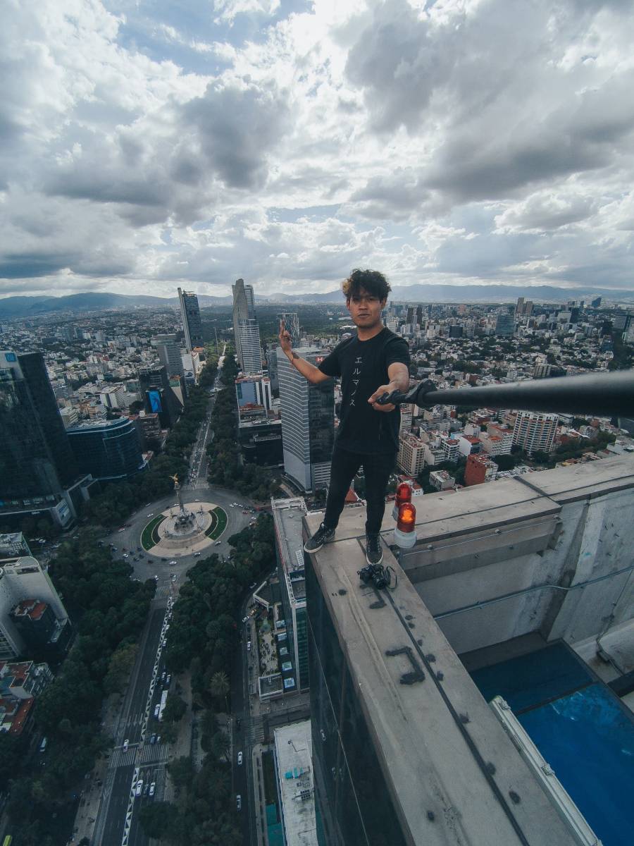 Regresan surfeadores del Metro, se sube a Torre Reforma