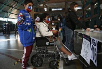 Chile rechaza por abrumadora mayor&iacute;a proyecto de Constituci&oacute;n