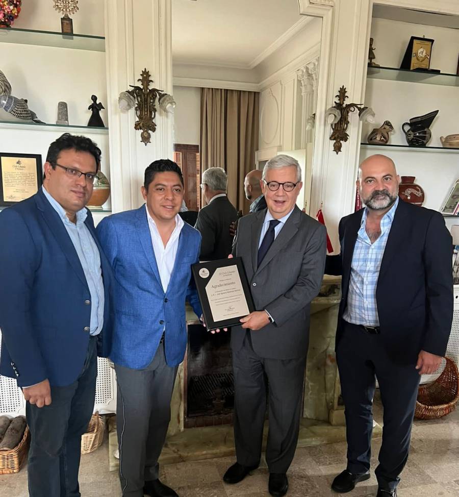 Ricardo Gallardo anuncia exportación de productos de SLP a Líbano