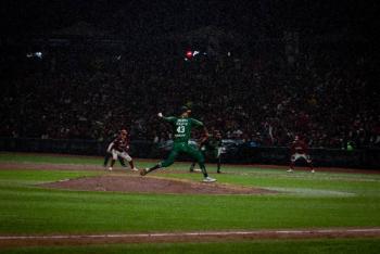 Fuerte lluvia impide la culminaci&oacute;n del sexto juego entre los Diablos y Leones