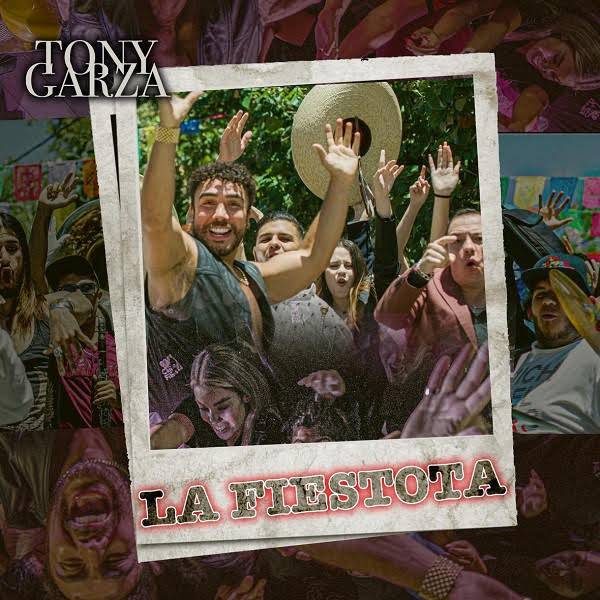 Tony Garza en su faceta de cantante invita a “La Fiestota”