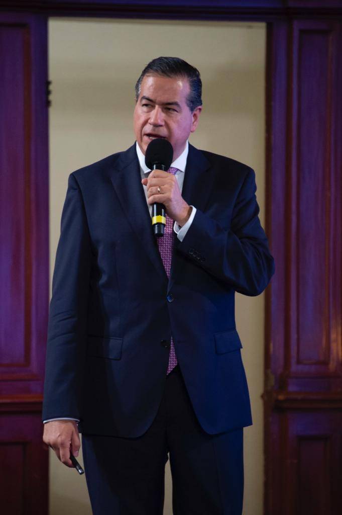Ricardo Mejía acusa reforma constitucional de la SCJN “por la puerta de atrás”