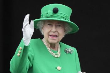 Los m&eacute;dicos de la reina Isabel II est&aacute;n 