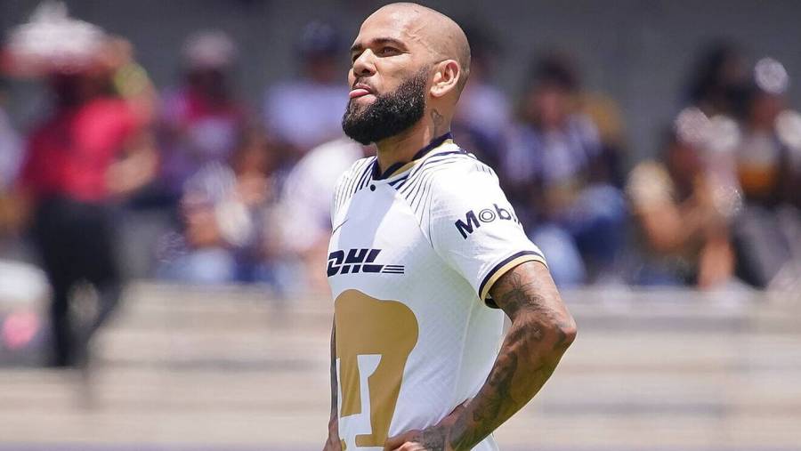 Dani Alves quedó excluido de la convocatoria de Brasil