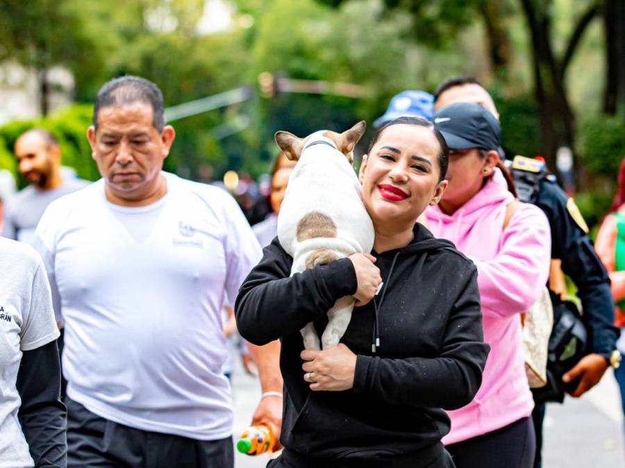 Carrera “Perritos en fuga 2.5 k” motiva a convivencia familiar: Sandra Cuevas