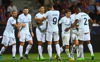 Inter de Mil&aacute;n se mete en la batalla por los octavos de la Champions League