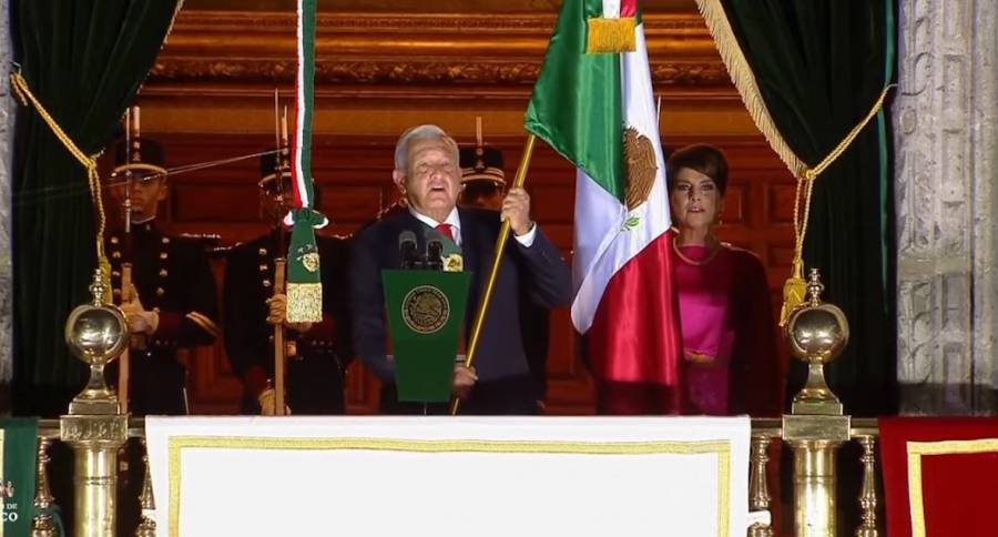 “Muera la corrupción”: AMLO encabeza su cuarto Grito de Independencia en Palacio Nacional