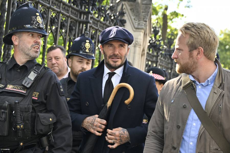 David Beckham hizo horas de cola para despedirse de la difunta Isabel II