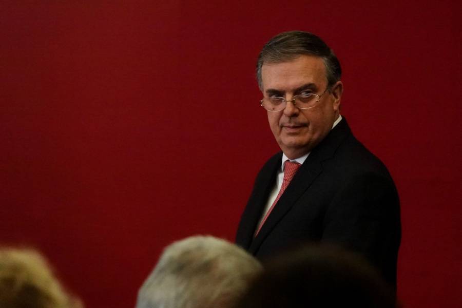 Ebrard ya se encuentra en Londres para el funeral de la reina Isabel II