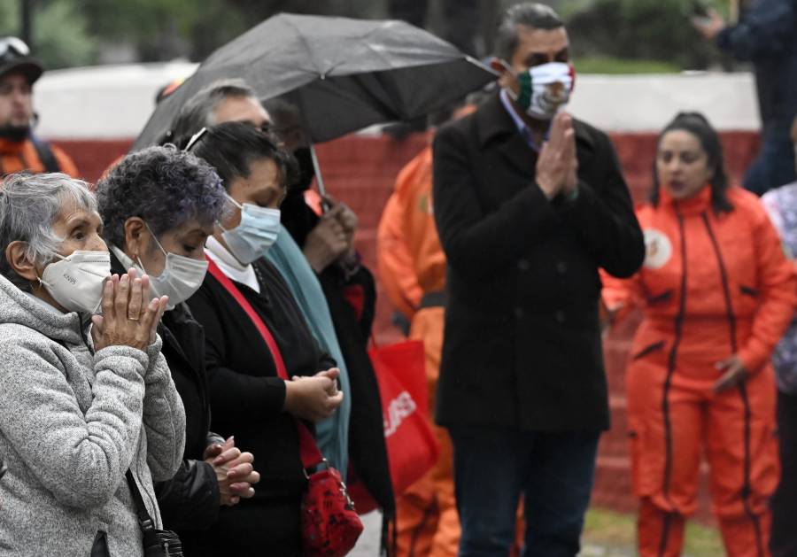 Potente sismo sacude a México en aniversario de dos devastadores terremotos