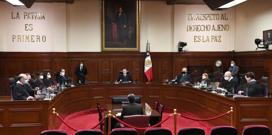 Suspende pleno de la SCJN sesión y Cámara de Diputados es desalojada