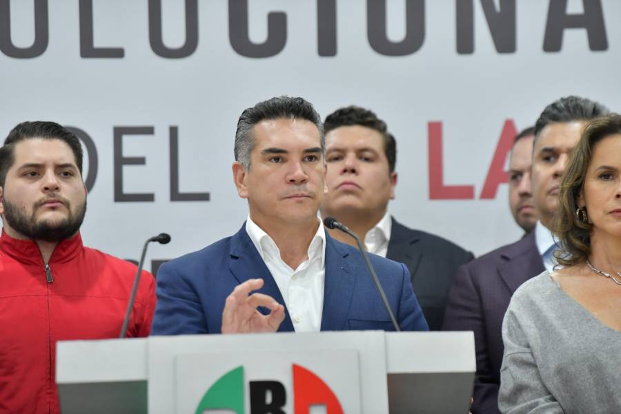 “Alito” Moreno reitera que el PRI sigue en la alianza Va por México