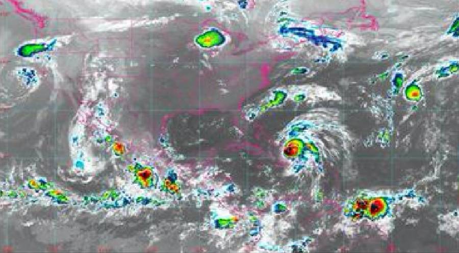 Alertan deslaves en ocho estados por lluvias intensas