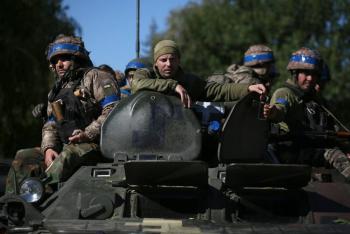 Ucrania anuncia liberaci&oacute;n de 215 prisioneros de guerra en intercambio con Rusia