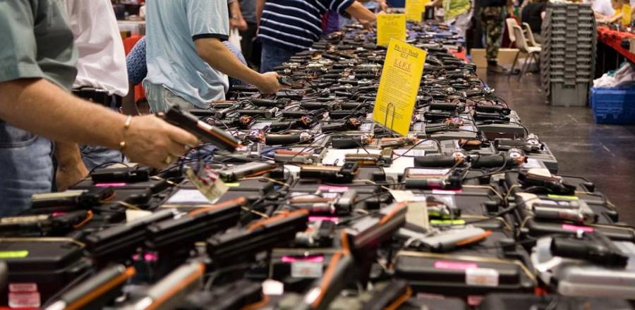 Prestanombres pasará 27 meses preso en EU por comprar armas enviadas a México