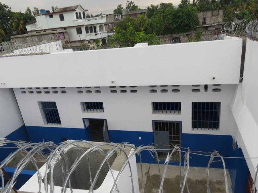Fuga de 145 detenidas de cárcel de mujeres de Haití