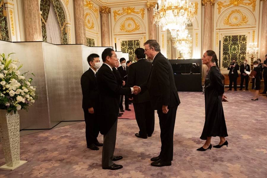 Ebrard transmite condolencias al pueblo japon&eacute;s por la p&eacute;rdida del ex primer ministro Shinzo Abe