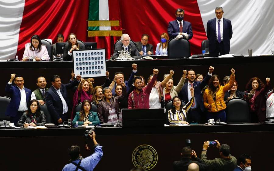 Diputados señalan obstáculos en investigación de caso Ayotzinapa