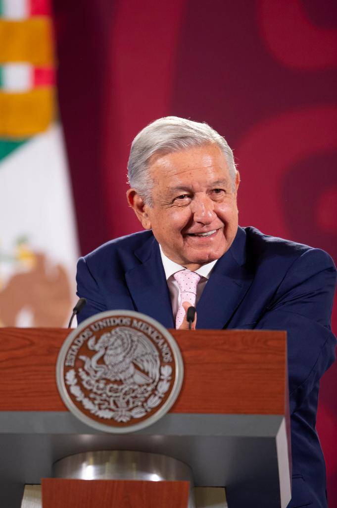 AMLO olvidó de último momento su arenga 