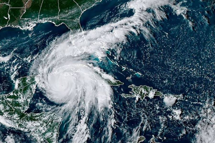 Avanza huracán “Ian” como categoría 5 hacia las costas de Florida