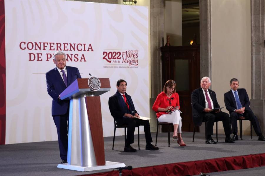 AMLO aclara que no tuvo que ver con fin de programa de Rocha