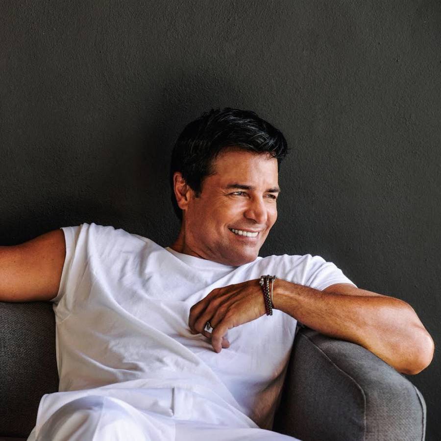 Chayanne sigue imparable en la música con la salida de “Como tú y yo”