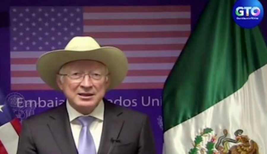 Ken Salazar destaca trabajo del sector privado en la clausura de la RAI y Hannover Messe