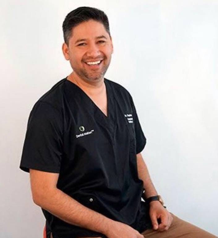 El Odont&oacute;logo de las Estrellas, Chrystian Mej&iacute;a, se convertir&aacute; en empresario y lanzar&aacute; su marca Smile Design Clinics