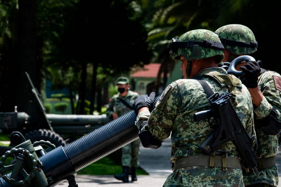 Ejército podría adquirir bombas lacrimógenas para mantener orden