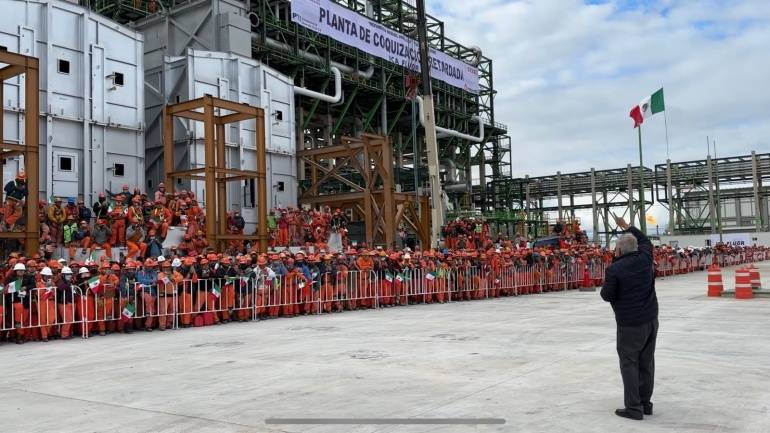 Presidente celebra asamblea con trabajadores de refinería de Tula, Hidalgo