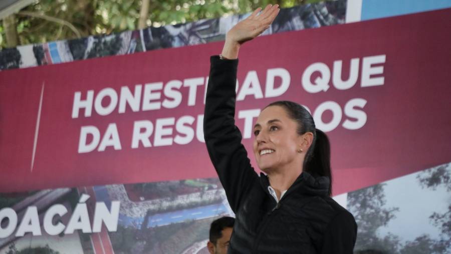 Dentro de su recorrido por las 16 alcaldías, Claudia Sheinbaum rinde cuentas en Coyoacán