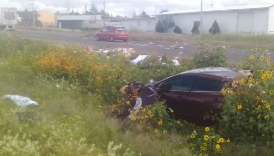 Debido a la ponchadura de un neumático, se dio el accidente del senador por Tamaulipas, Faustino López y esposa