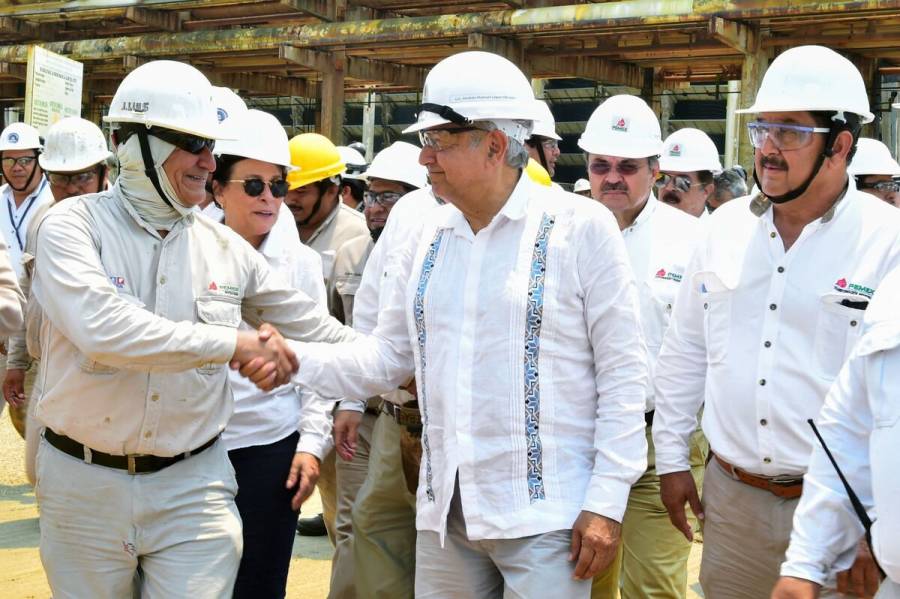 AMLO concluye en Tampico su gira de supervisión por las refinerías del país