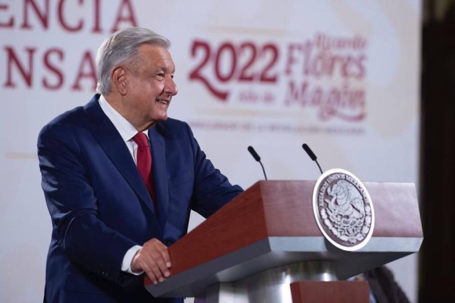 Creel reta a 'corcholatas' a responder sí seguirán políticas de AMLO
