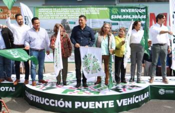 Alcaldesa de Soledad y el Gobernador del Estado dan el banderazo de arranque a la construcción del puente elevado en Avenida Cactus