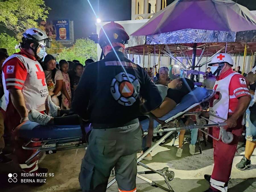 Falla en juego mecánico deja tres lesionados en Monterrey