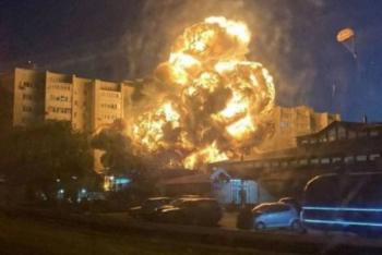 Un avi&oacute;n militar se estrella contra edificio de viviendas en ciudad rusa Yeisk