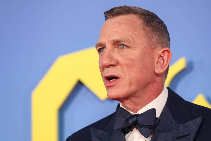 El actor Daniel Craig recibe la misma condecoración que James Bond