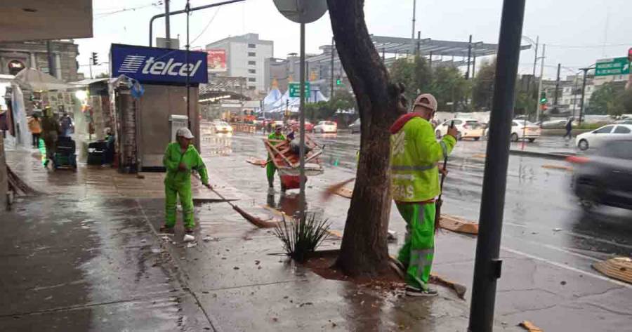 Tras lluvias se recolectan 200 toneladas de basura en la CDMX